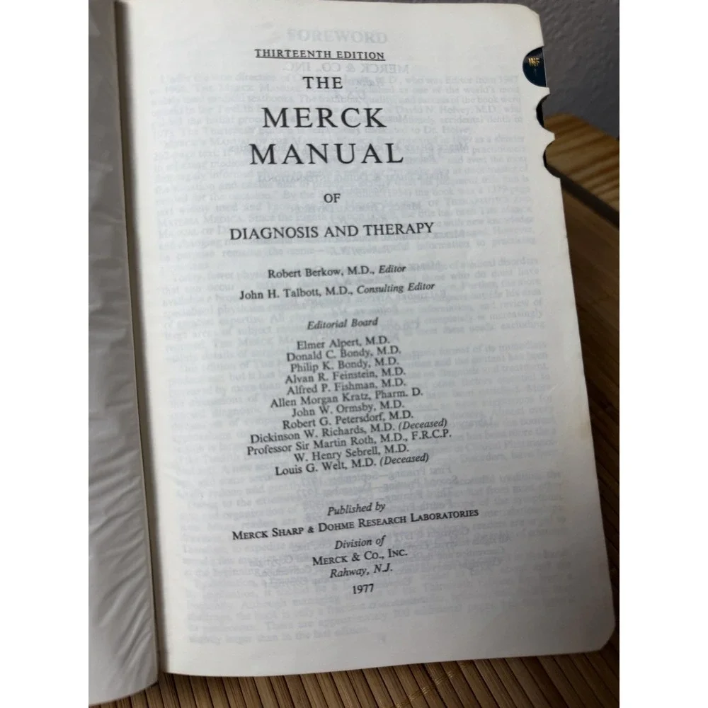 The Merck Manual of Diagnosis & Therapy 13th Edition Hardcover, 1977 Indexed